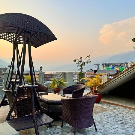 Mount View Pokhara Hotel Buitenkant foto